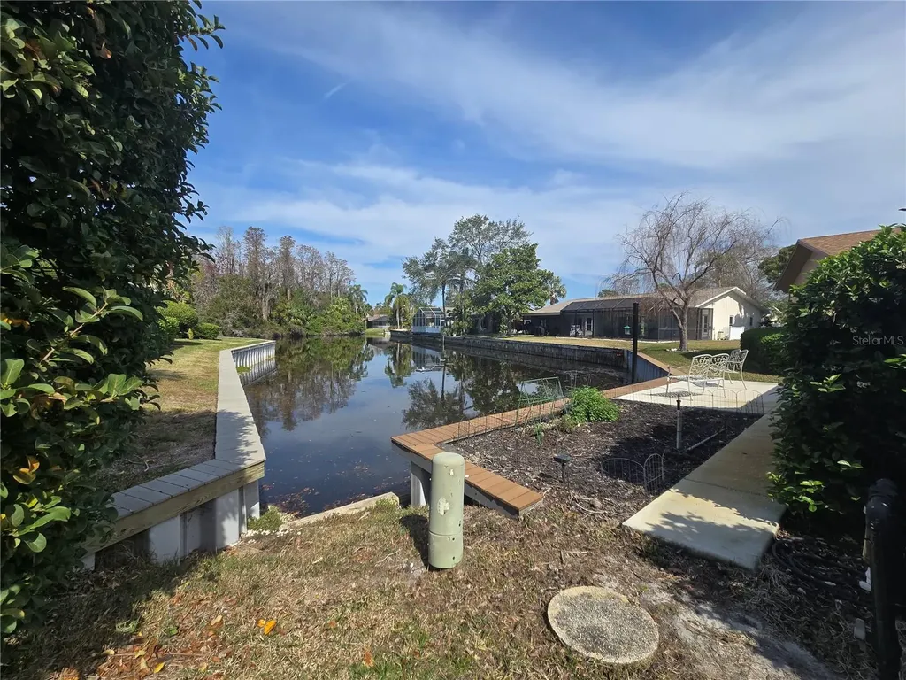 300 Cypress Creek Circle Oldsmar FL 34677