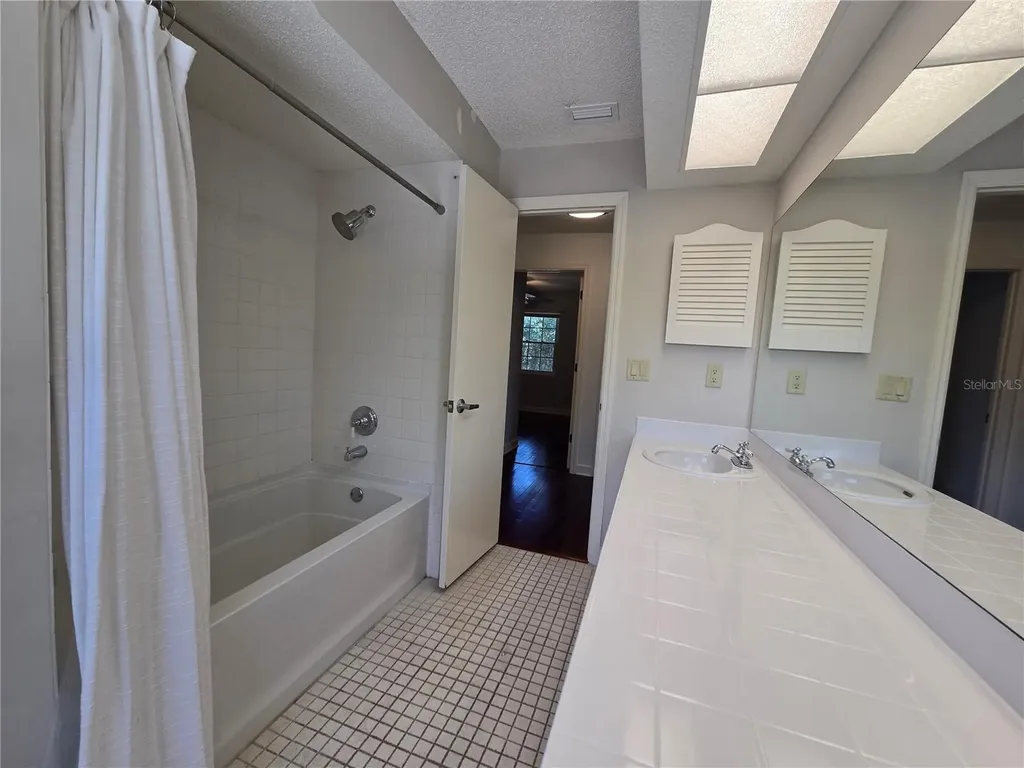 300 Cypress Creek Circle Oldsmar FL 34677