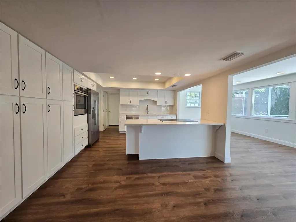 300 Cypress Creek Circle Oldsmar FL 34677