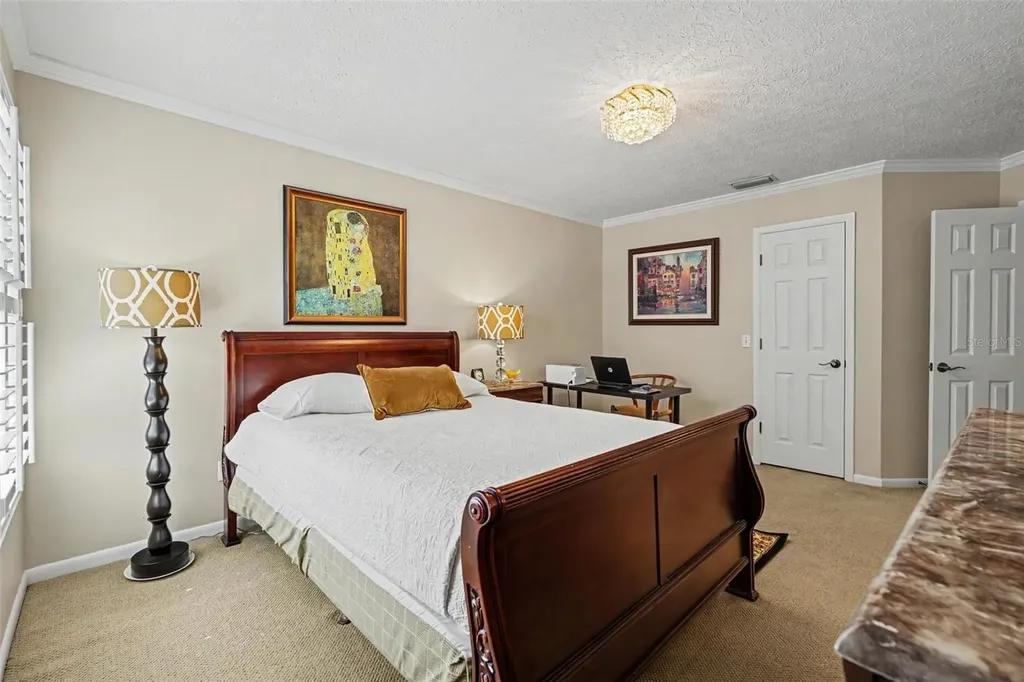 3053 S Concordia Avenue Tampa FL 33629