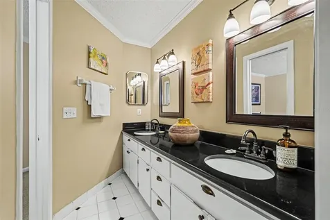 3053 S Concordia Avenue Tampa FL 33629