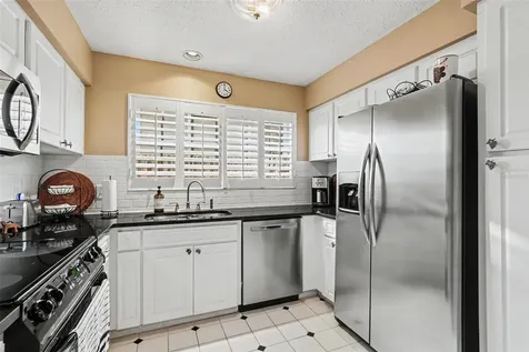 3053 S Concordia Avenue Tampa FL 33629