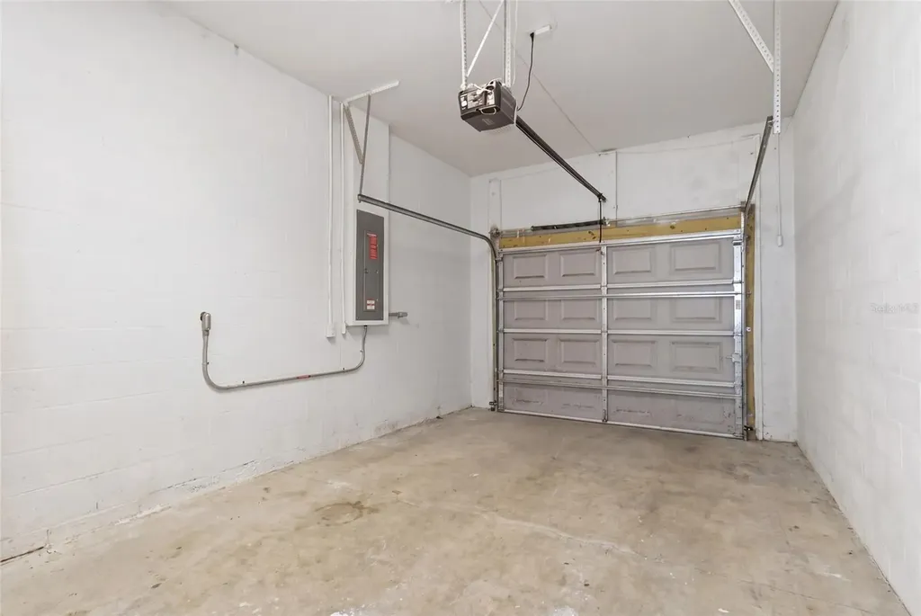3702 Wiggins Leaf Street Tampa FL 33619