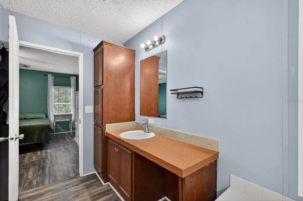 1985 Tomahawk Road St Augustine FL 32092