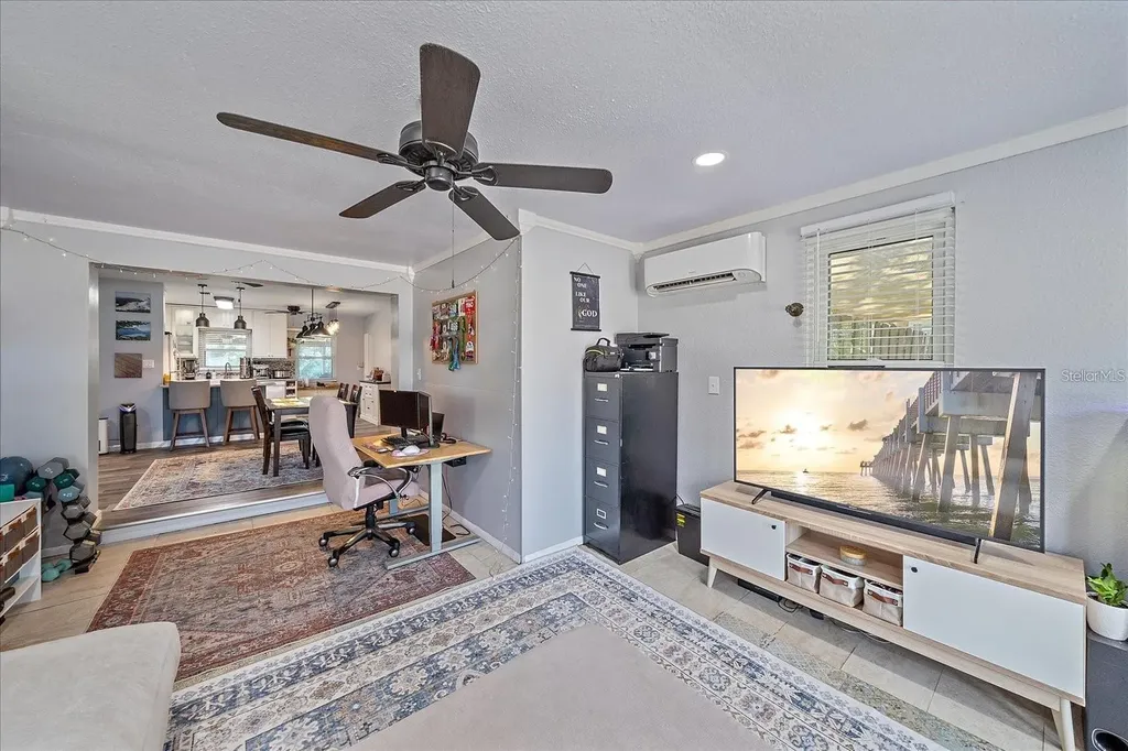 3281 8th Street Sarasota FL 34237