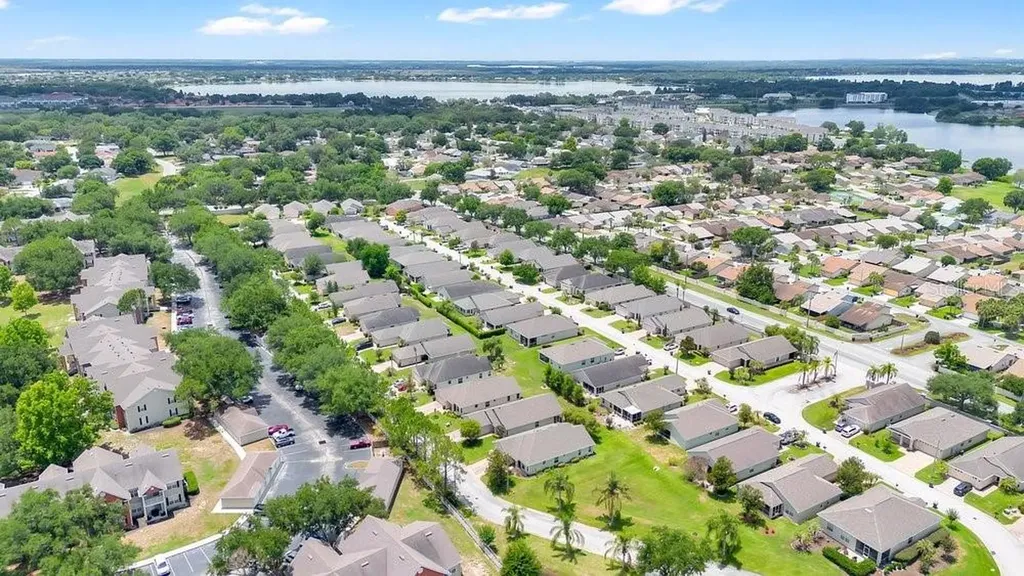 3875 Osprey Pointe Circle Winter Haven FL 33884