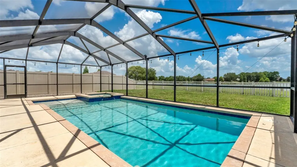 2121 Geneva Drive Lakeland FL 33805