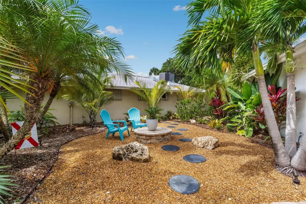 1229 Moonmist Circle Sarasota FL 34242