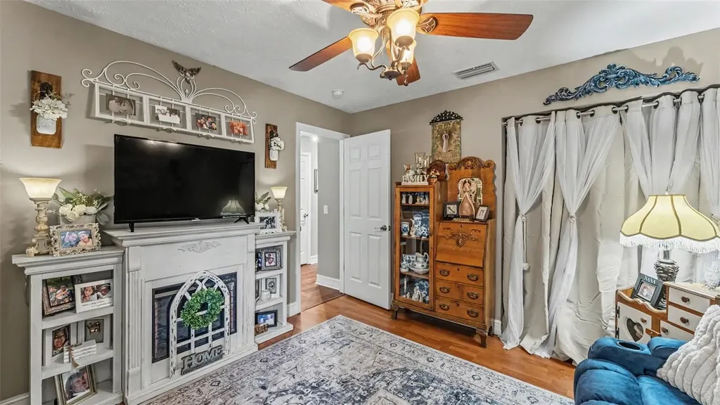 36225 Oak Knoll Loop Dade City FL 33525