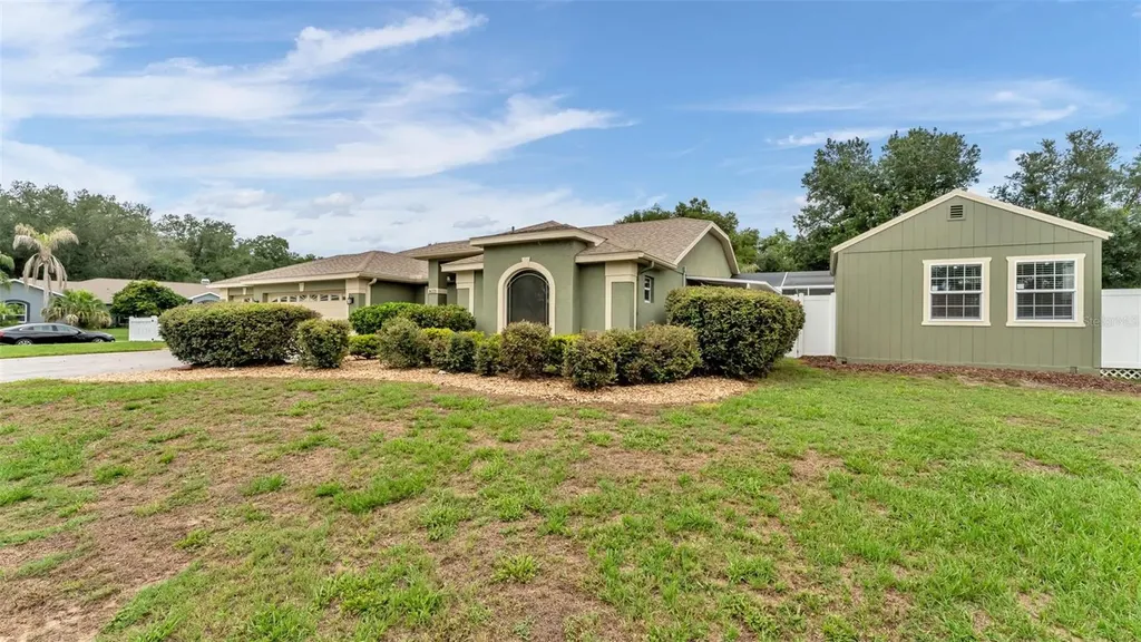 36225 Oak Knoll Loop Dade City FL 33525