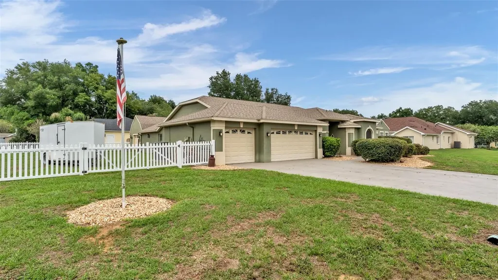 36225 Oak Knoll Loop Dade City FL 33525