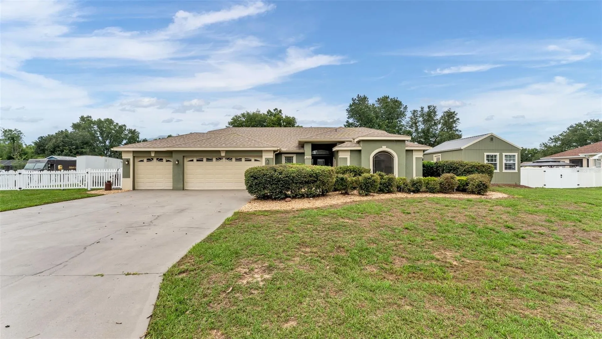 36225 Oak Knoll Loop Dade City FL 33525