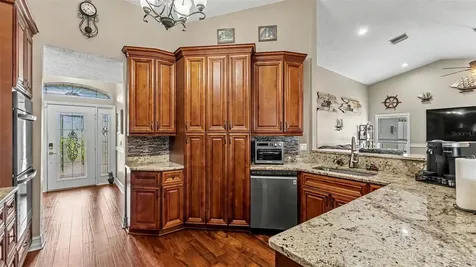 36225 Oak Knoll Loop Dade City FL 33525