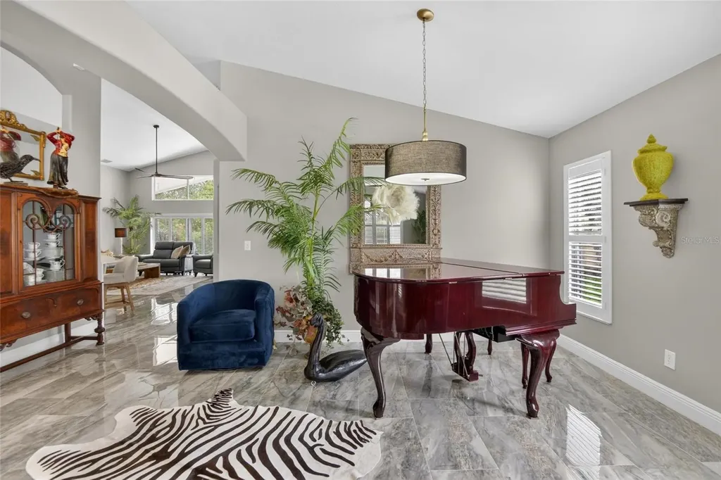 16525 Bridgewalk Drive Lithia FL 33547