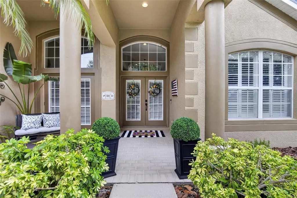 16525 Bridgewalk Drive Lithia FL 33547