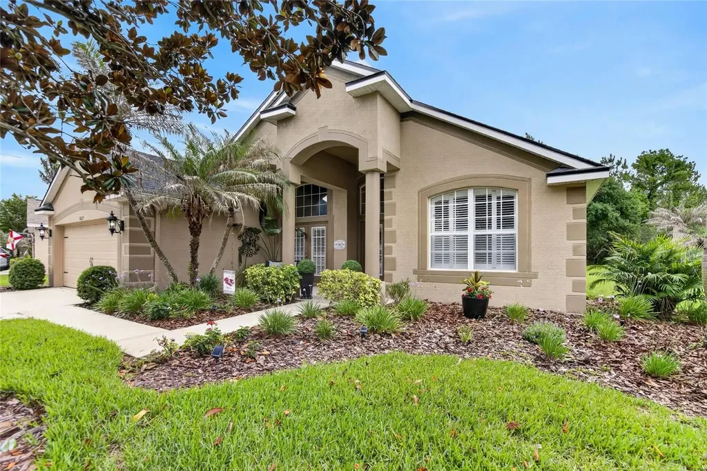 16525 Bridgewalk Drive Lithia FL 33547