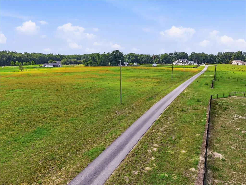 00 SW Sterling Terrace High Springs FL 32643