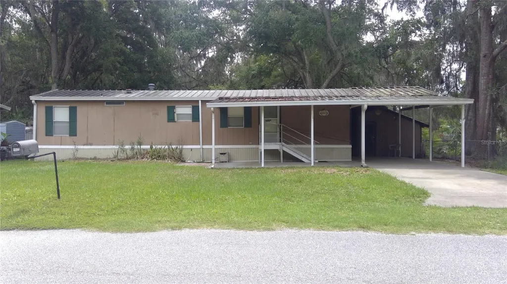 1575 Cr 434 Lake Panasoffkee FL 33538