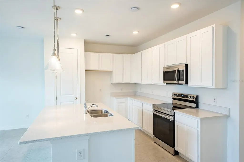 1038 Plantation Lane Davenport FL 33896