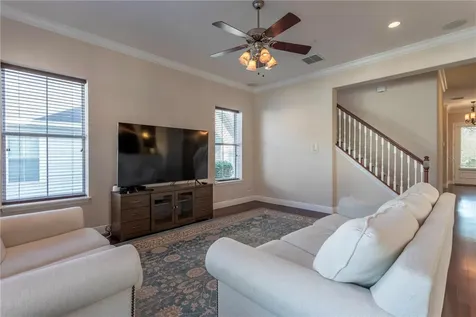 1608 Hanks Avenue Orlando FL 32814