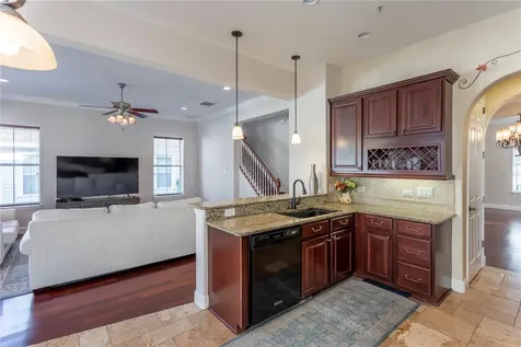 1608 Hanks Avenue Orlando FL 32814