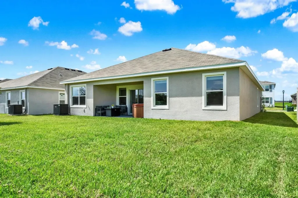 35514 Mahwah Avenue Dade City FL 33525