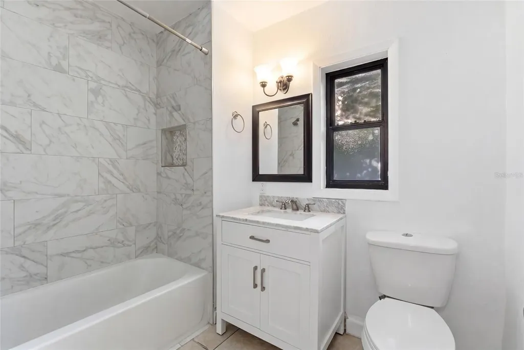 2206 Page Avenue Orlando FL 32806