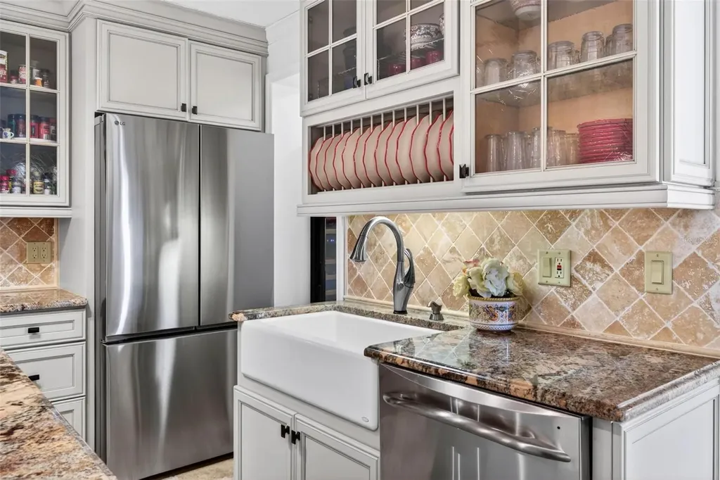 1065 Eden Isle Boulevard NE St Petersburg FL 33704
