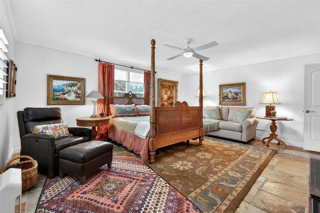 1065 Eden Isle Boulevard NE St Petersburg FL 33704