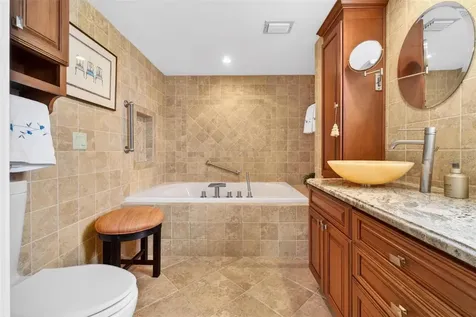 1065 Eden Isle Boulevard NE St Petersburg FL 33704