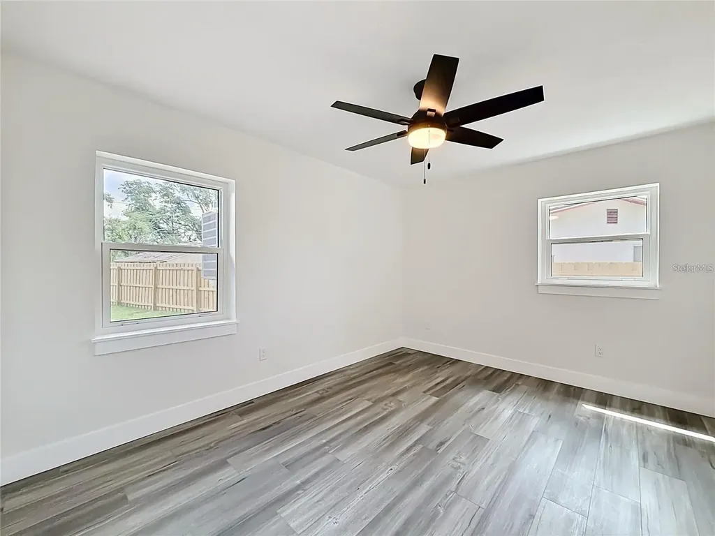 2335 Murilla Way S St Petersburg FL 33712