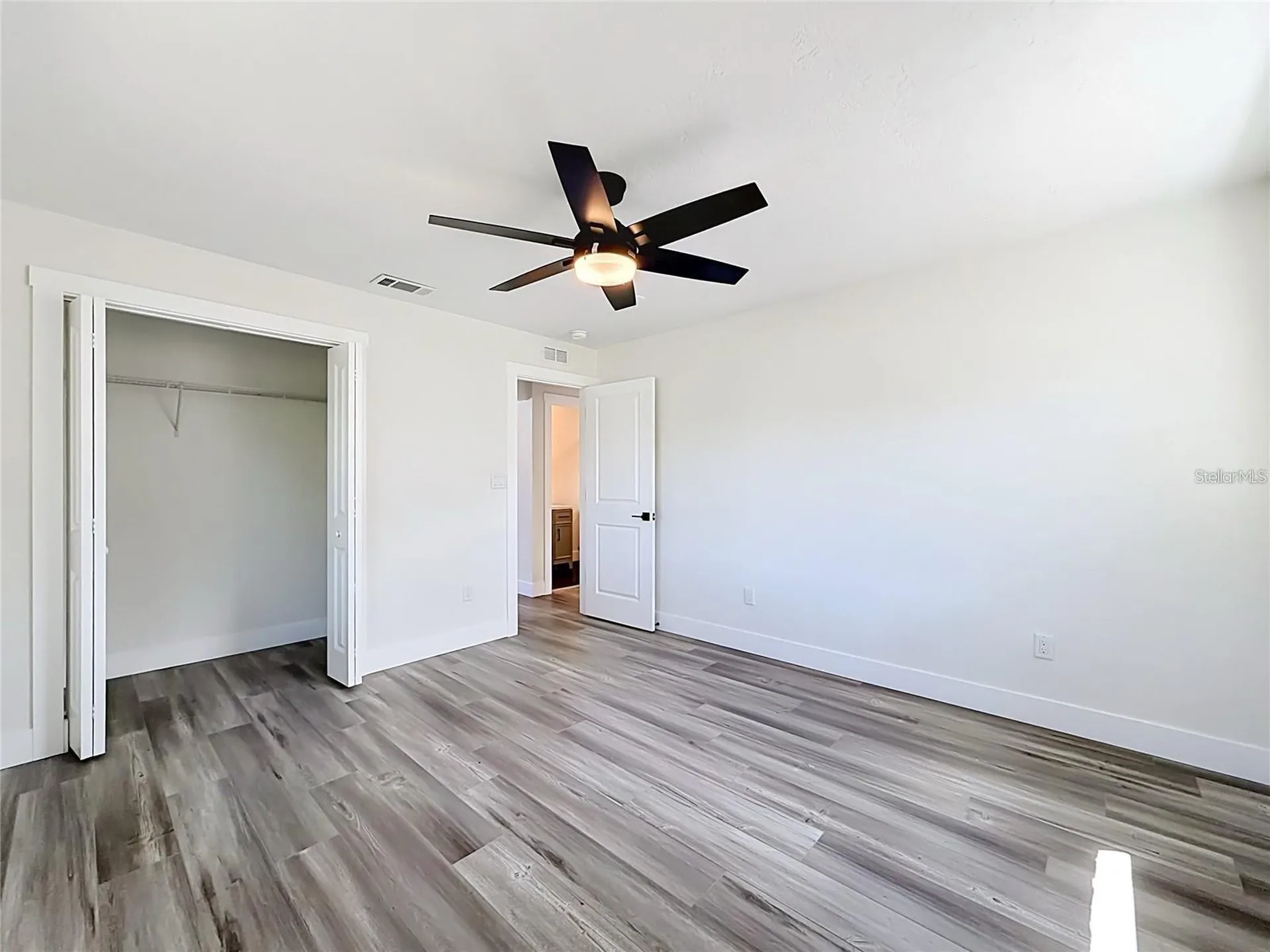 2335 Murilla Way S St Petersburg FL 33712