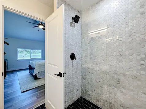 2335 Murilla Way S St Petersburg FL 33712