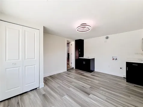 2335 Murilla Way S St Petersburg FL 33712