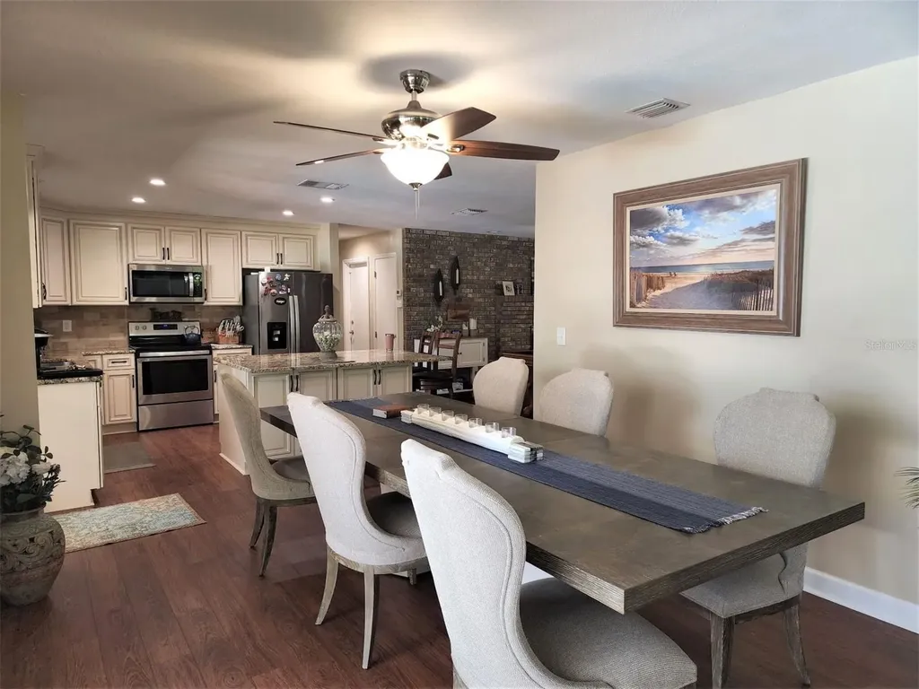 3104 Clovewood Place Seffner FL 33584