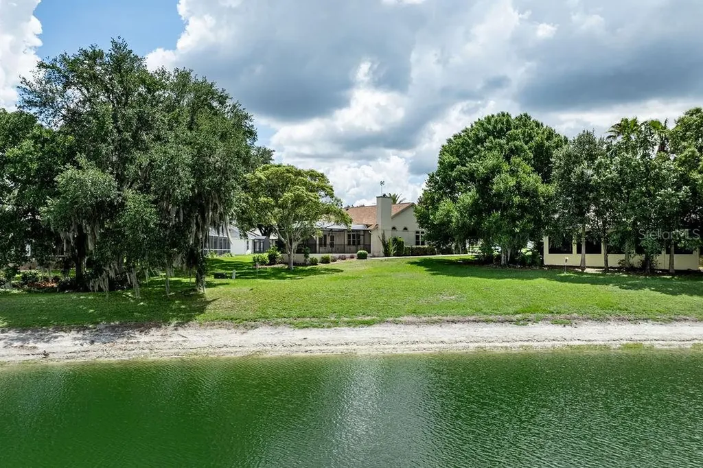 1013 La Mesa Lane The Villages FL 32159