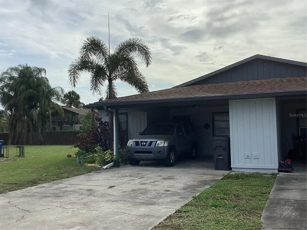4007 78th Street W Bradenton FL 34209