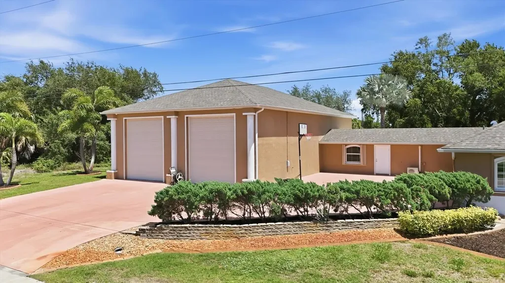 13346 Cedar City Avenue Port Charlotte FL 33981