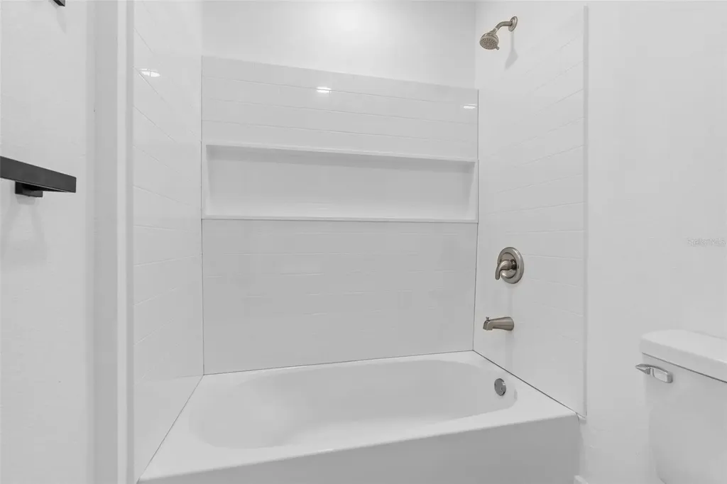 2013 Ava Circle Bartow FL 33830