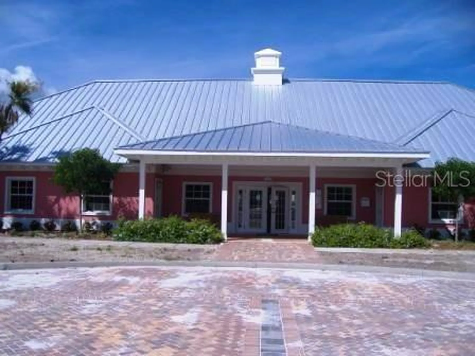184 Pompano Drive SE St Petersburg FL 33705