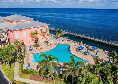 184 Pompano Drive SE St Petersburg FL 33705