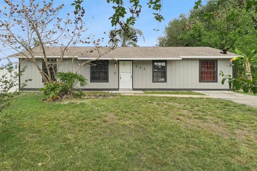 682 De Groodt Road SW Palm Bay FL 32908
