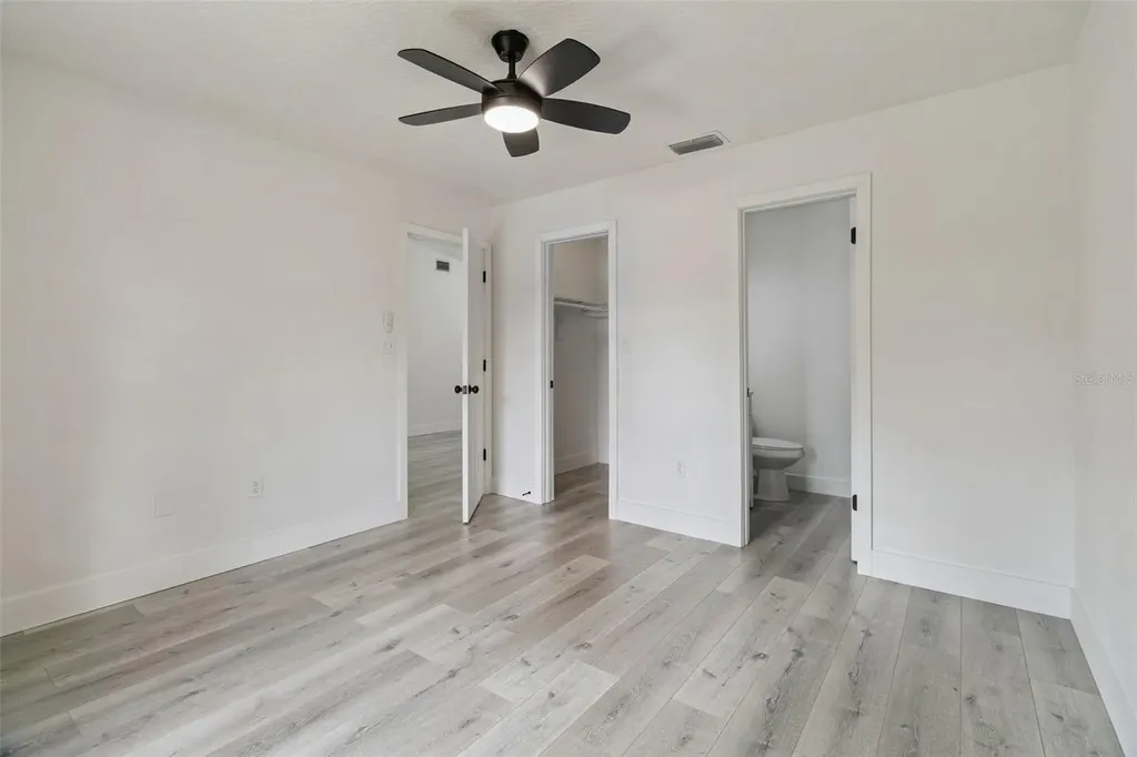 682 De Groodt Road SW Palm Bay FL 32908