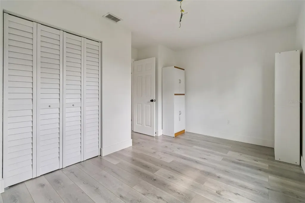 682 De Groodt Road SW Palm Bay FL 32908