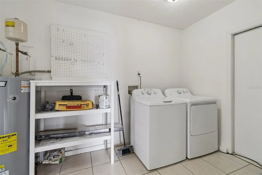682 De Groodt Road SW Palm Bay FL 32908