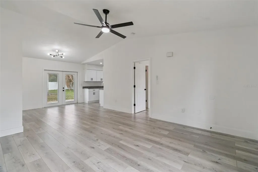 682 De Groodt Road SW Palm Bay FL 32908