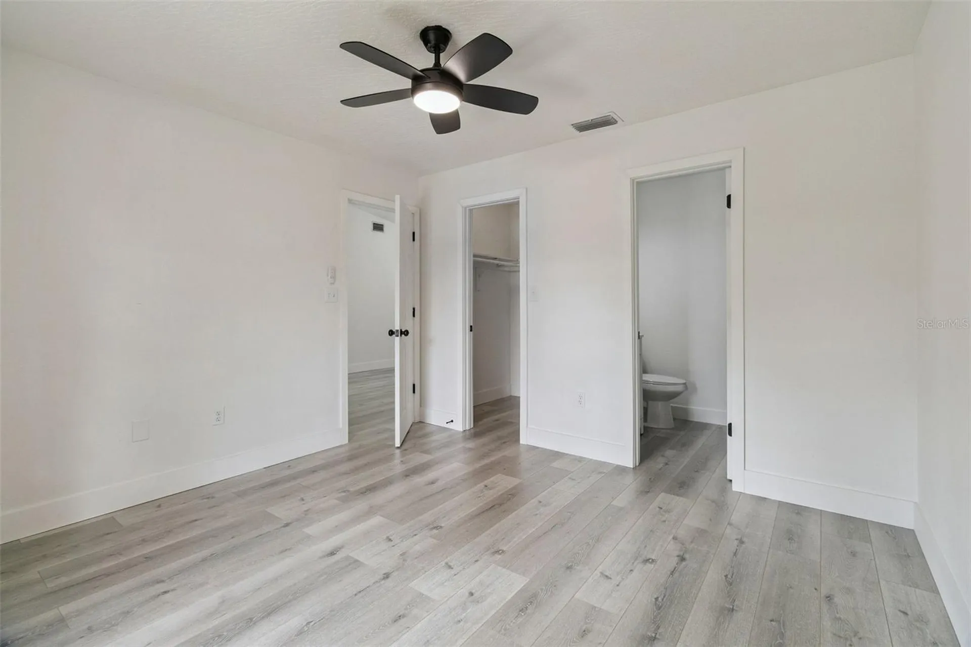 682 De Groodt Road SW Palm Bay FL 32908
