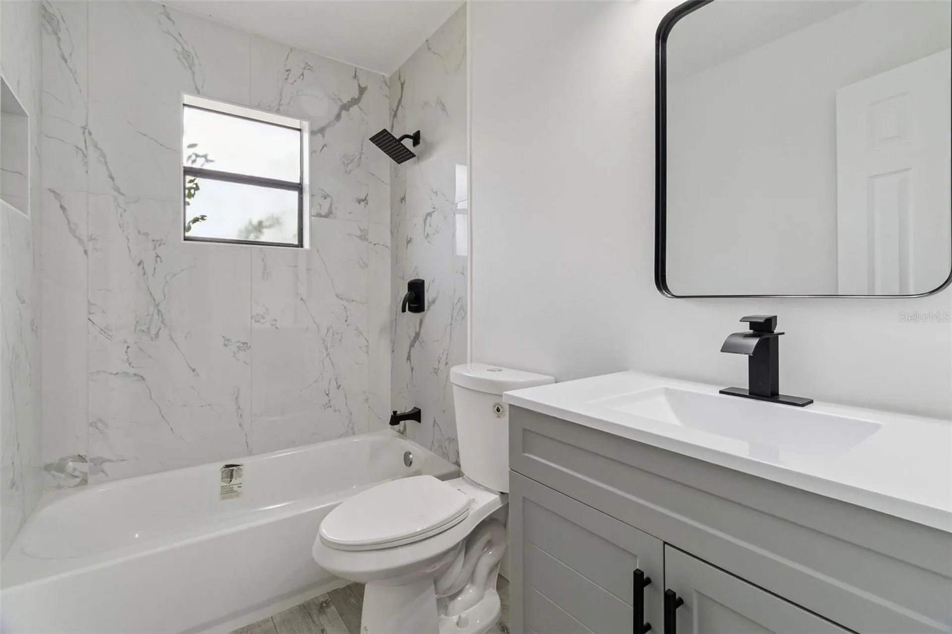 682 De Groodt Road SW Palm Bay FL 32908