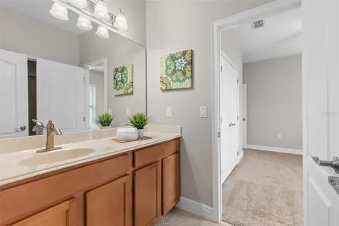 7938 Hampton Lake Drive Tampa FL 33647