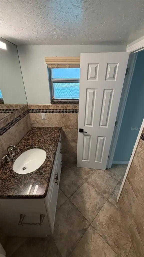 9393 Midnight Pass Road Sarasota FL 34242